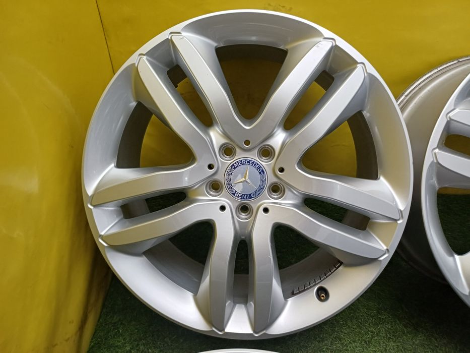 Диски R20 5x112 на Mercedes и другие.