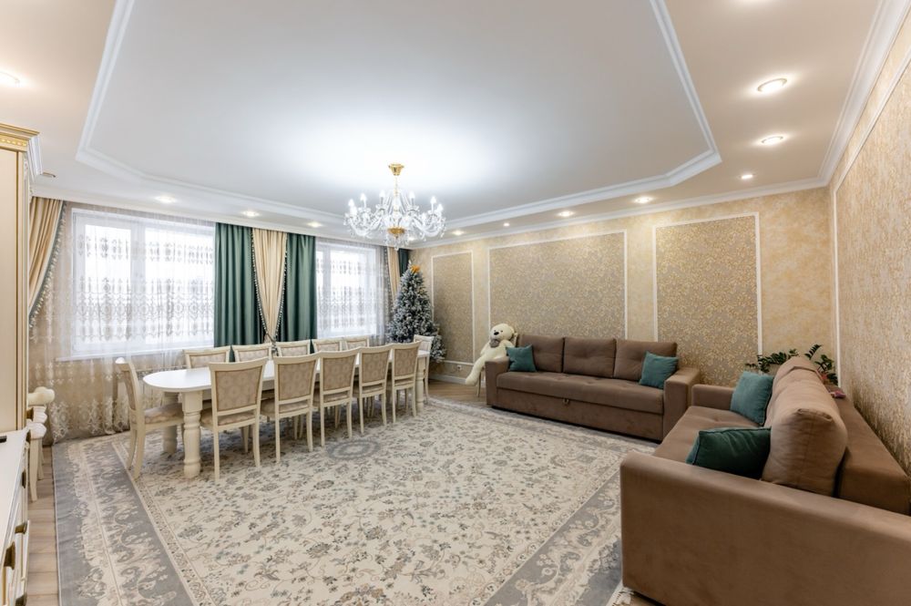 4-х комн квартира в районе Экспо