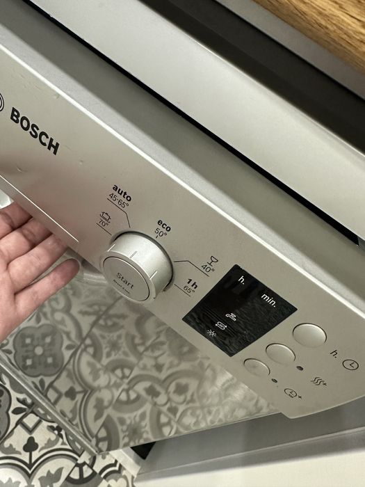 Продам посудомойку Bosch