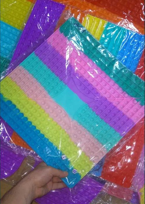 НАМАЛЕНИЯ ! 3 модела Огромни попити 32-40см. XL pop it