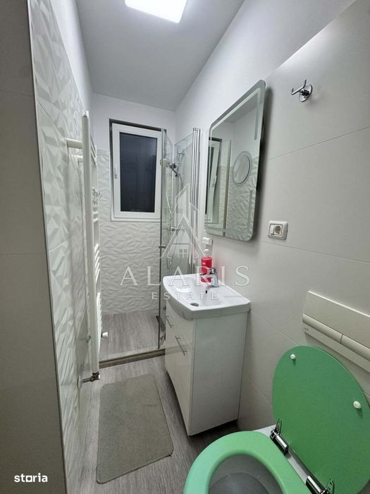 Apartament cu 3 camere, loc de parcare inclus, zona Torontalului