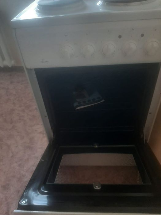 Продам электроплиту. Новая