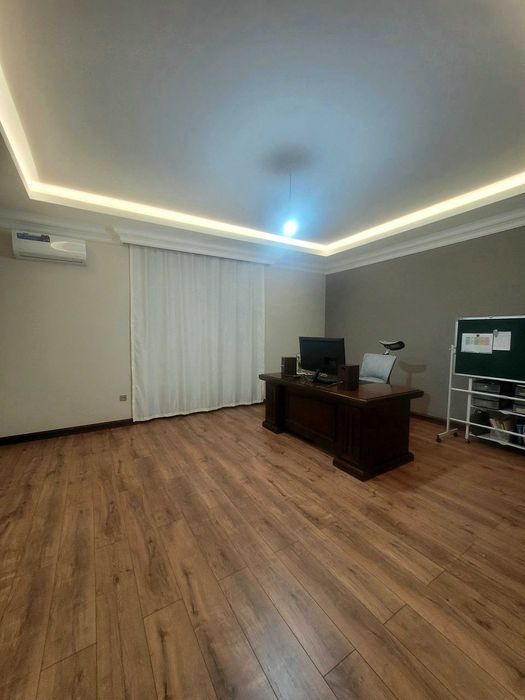 Евро Ховли сотилади