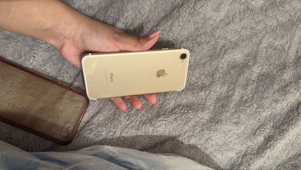 Айфон 7 на запчасти