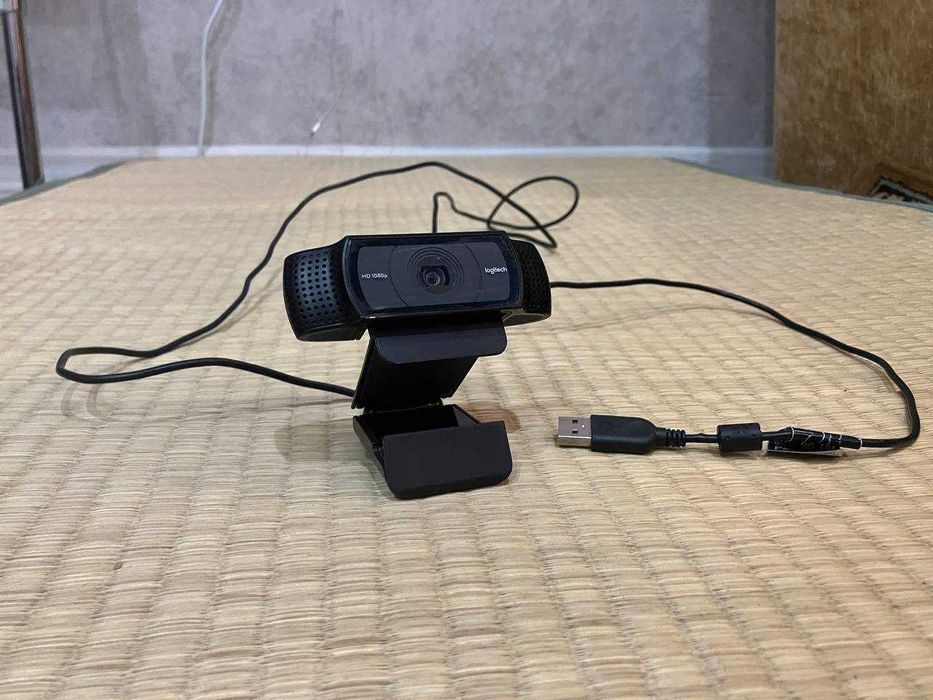 Продам Веб камеру Logitech C920 и С922