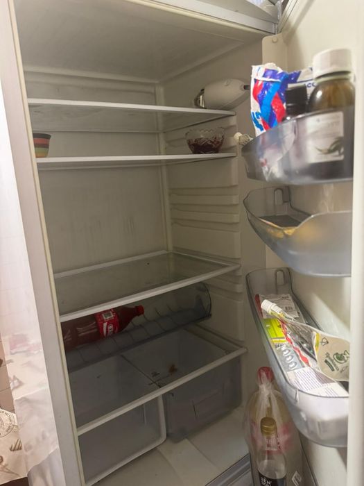 Продаётся холодильник indesit