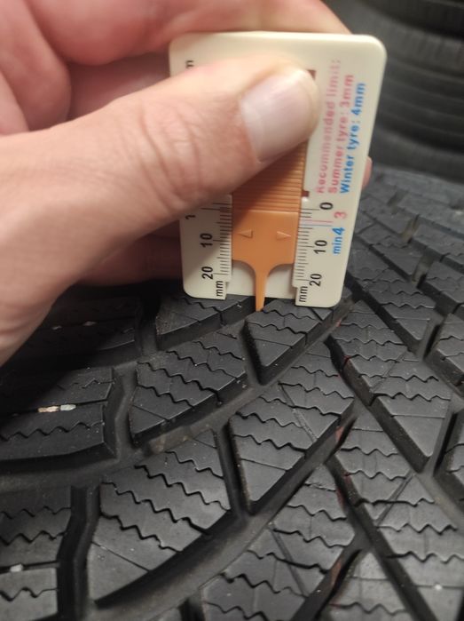 215/55/17 Bridgestone