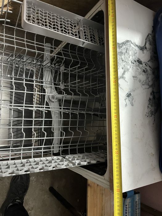 Продам посудомоечную машинку