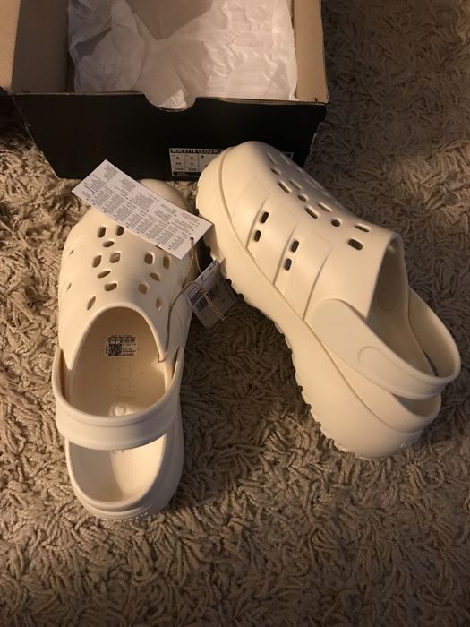 Vand crocs adidas noi