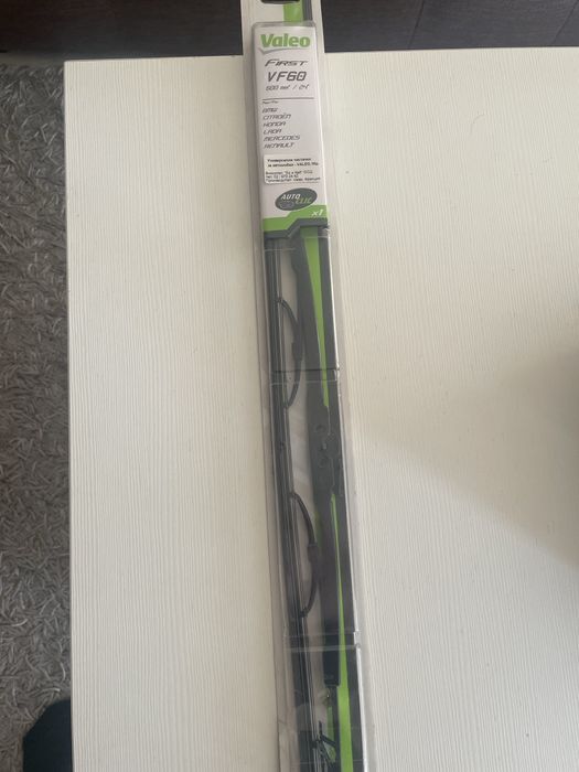 Универсална чистачка Valeo first VF60 600mm