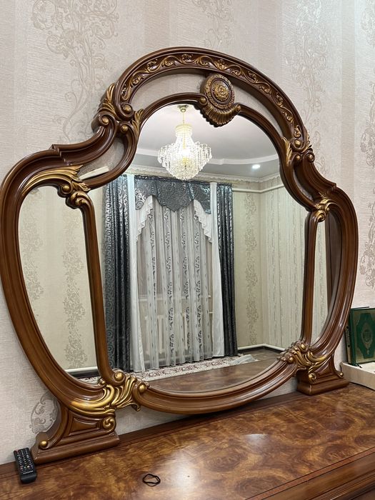 Продам Гостиный гарнитур сервант. Цена 200000тг