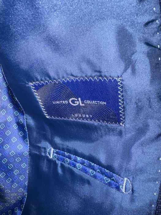 Продам классичексий костюм Glasman