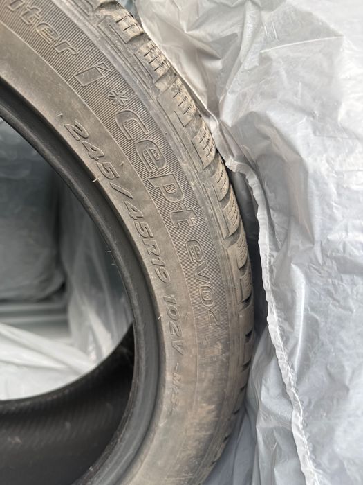 Hankook iarna 245/45/19 102V