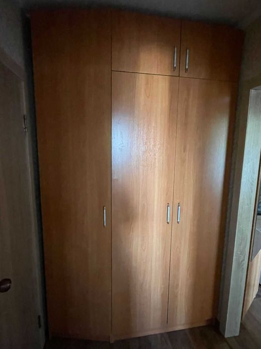 Продам платяной шкаф
