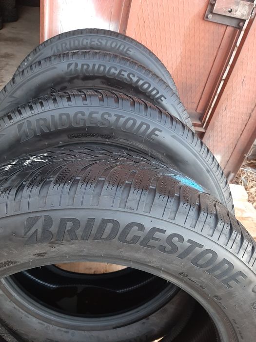 Продам шины 255/55/19 бриджистон