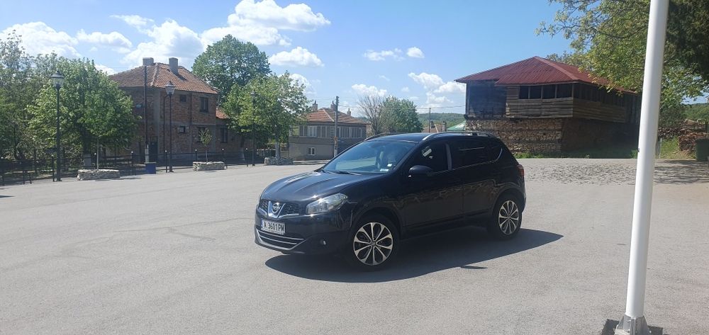 Продавам нисан кашкай