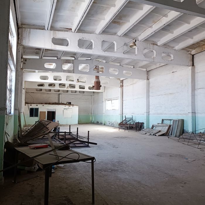 Ургенч шаҳрида улгуржи аптекага мулжаланган Нотурар бино сотилади