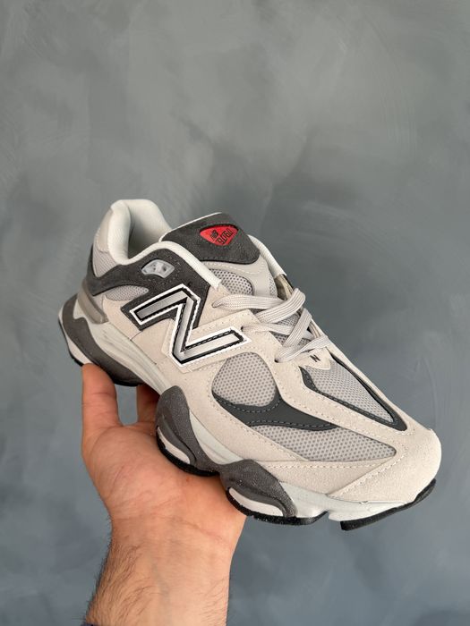 Различни цветове New Balance 9060