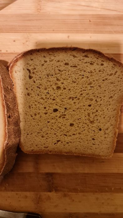 Paine fara gluten din faina de seminte