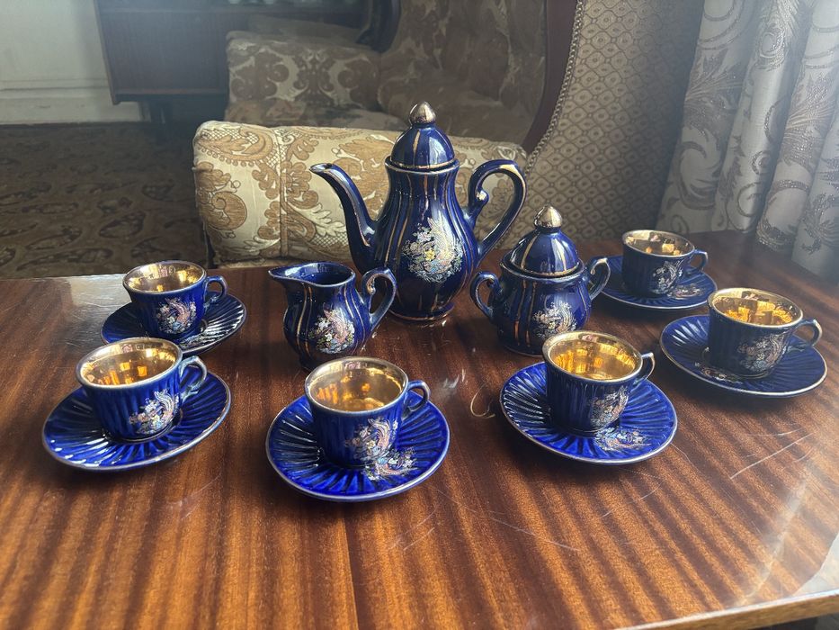 Чайные сервизы и чайники