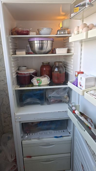 Холодильник двухкамерный