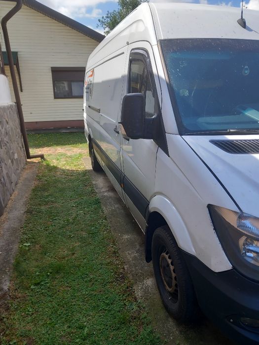 Vind Mercedes Sprinte 0729334040r 2014 313 motor schimbat si are 418000 km