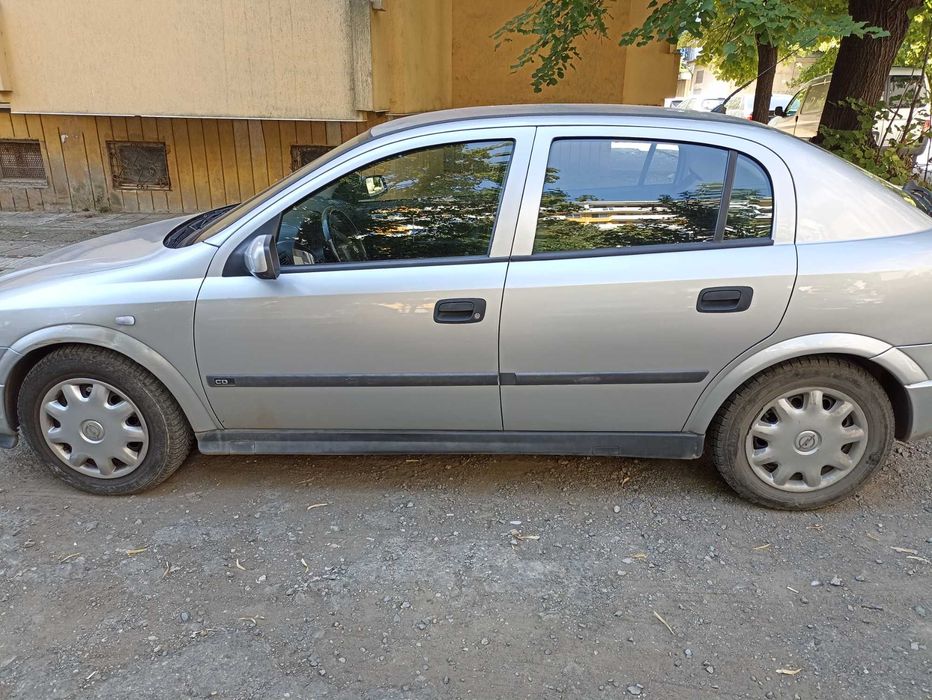 Опел Астра 1.4 бензин