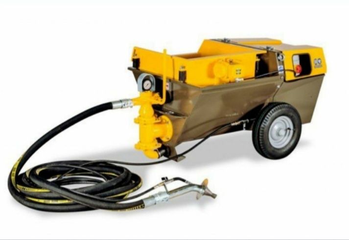 Tencuiala traditionala mecanizata.