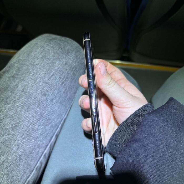 Продам iphone 11 pro 256gb