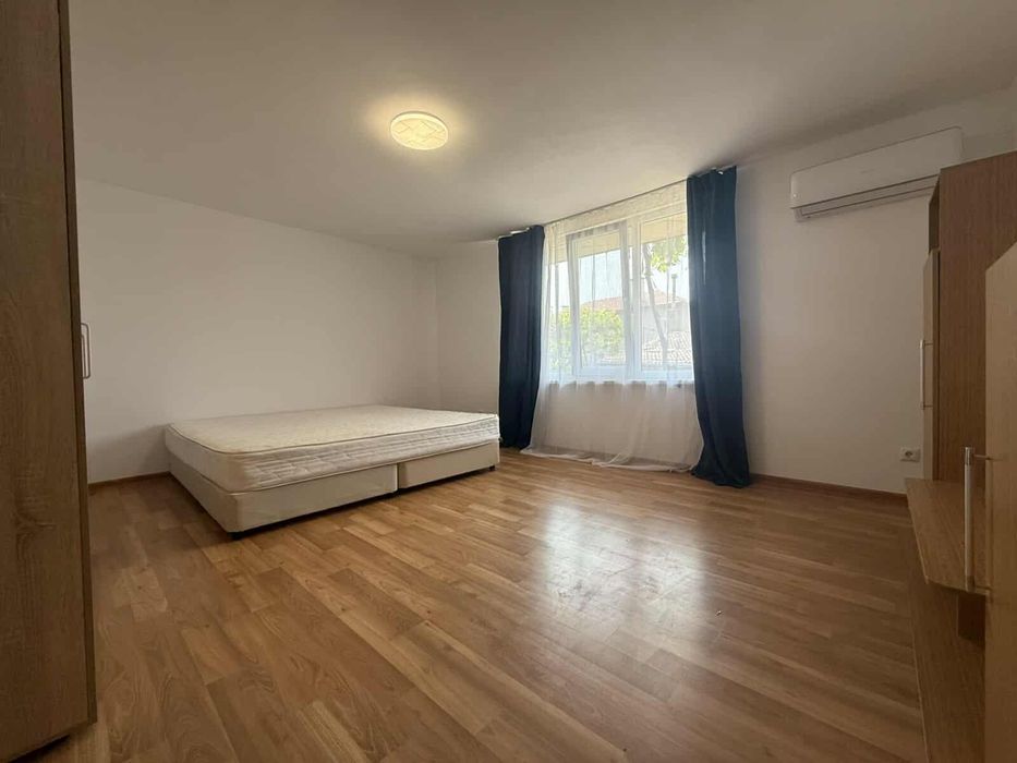 Дава се под наем Тристаен апартамент в Аксаково - 100 кв.м за 500 € - Снимка #5