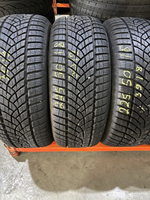 Anvelope Iarna 225/50/18 GoodYear UltraGrip Performance 225 50 18 R18