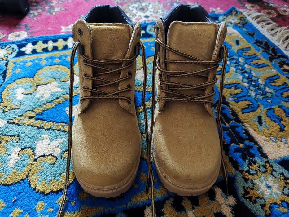 Bocanci NOI mărimea 37