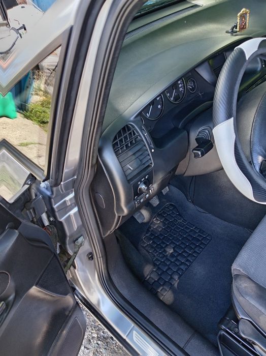 Zafira a 2003 2dti