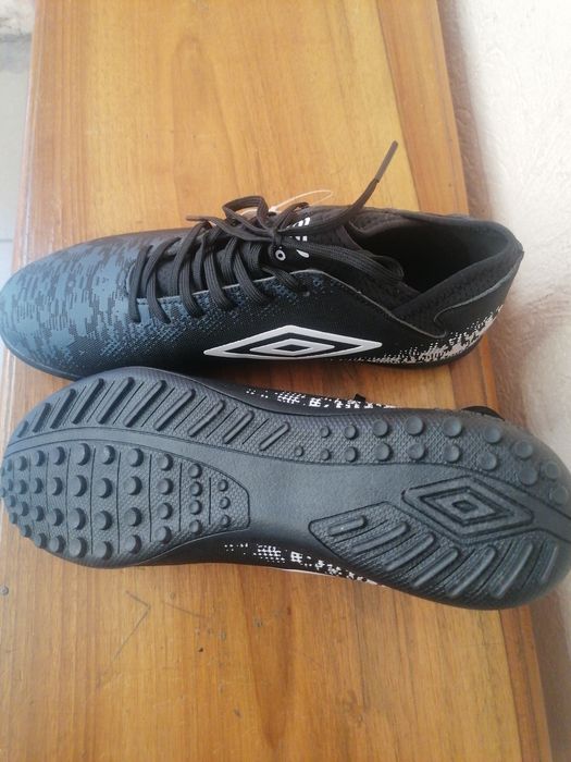 Adidasi Umbro sintetic