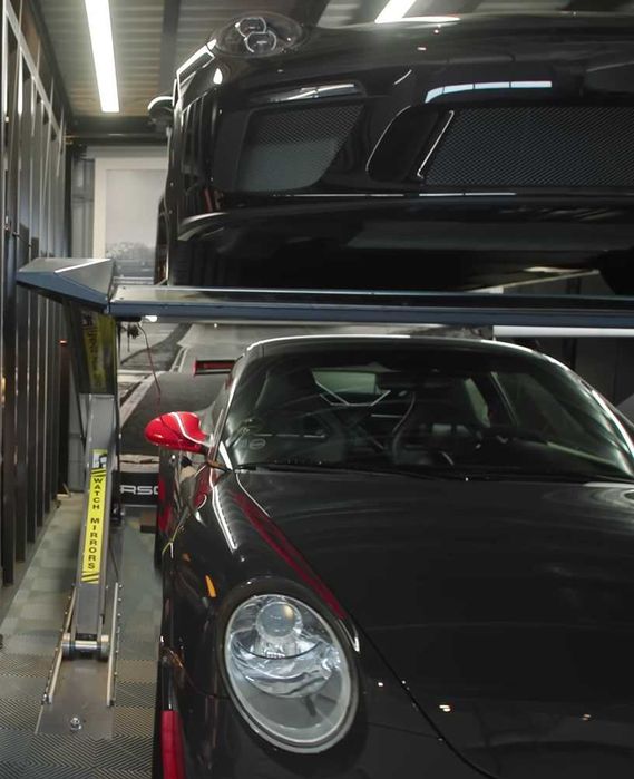 Эксклюзивный гидравлический паркинг для коллекции суперкаров