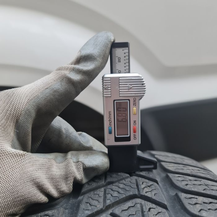 2x 215/55/17 M+S PIRELLI 6MM Stare impecabila