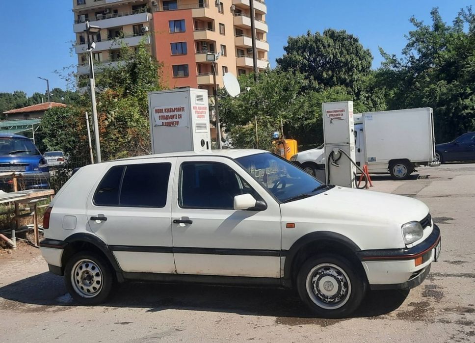 Голф 3 1.8 90 НА ЧАСТИ