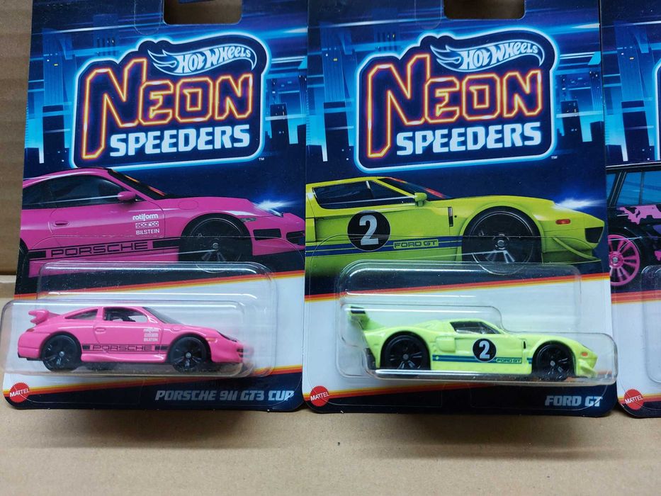 Колички Hot Wheels NEON SPEEDERS/ Хот Уилс - 7 модела / 011