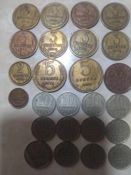 продаются монеты