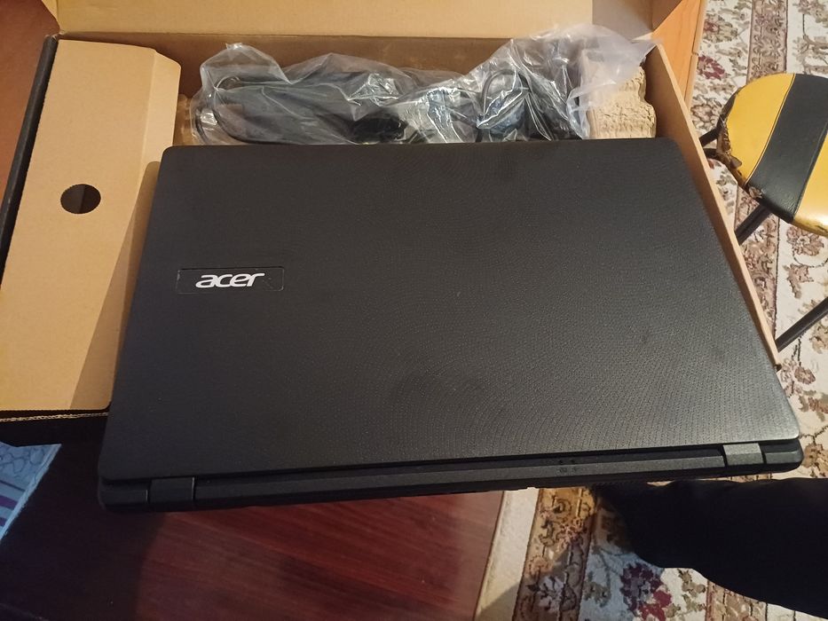 Ноутбук acer ...
