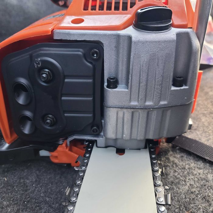 Моторна резачка Husqvarna 365 ,нова