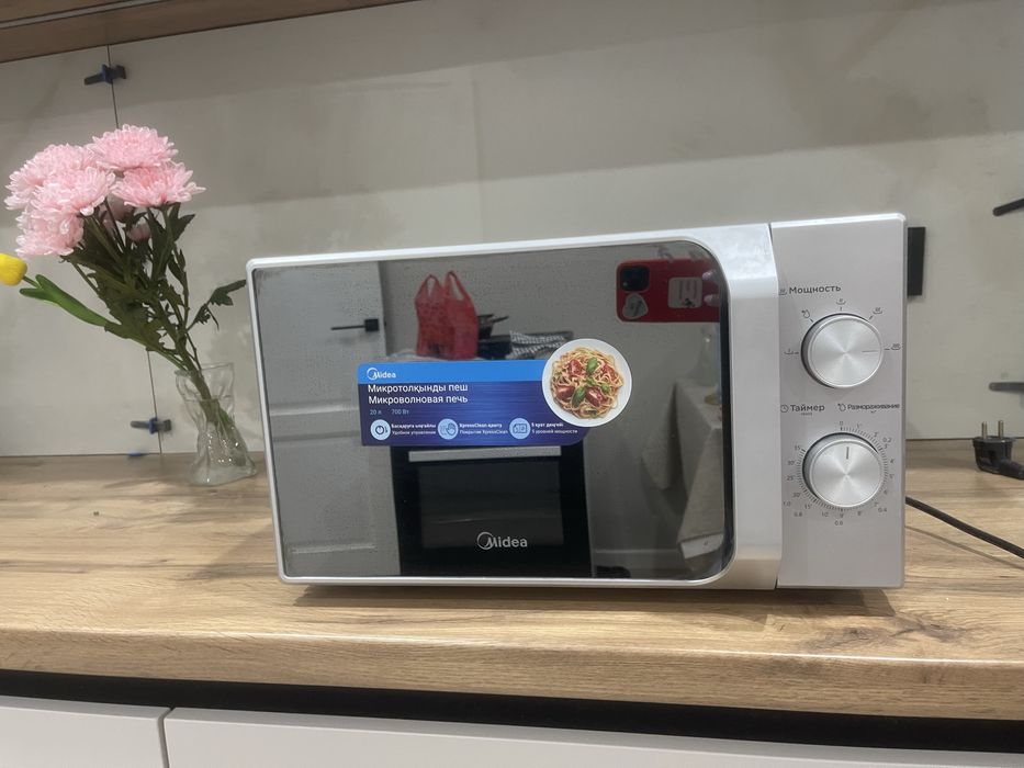 Продам микроволновку с коробкой