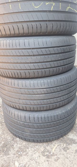 285 40 r20 / 255 45 r20 vara Michelin dot 2022
