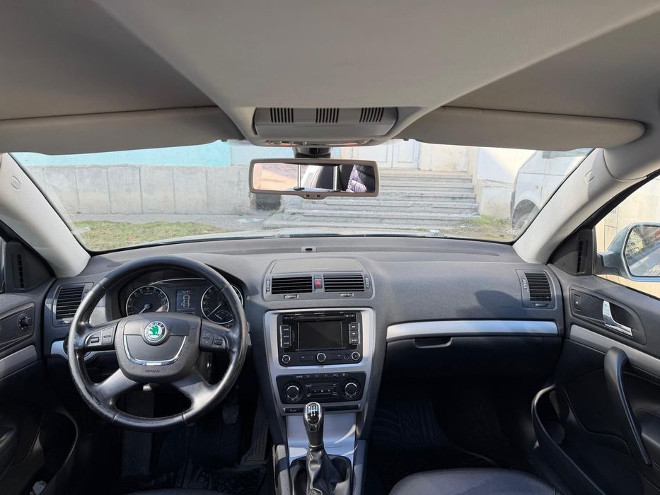 Vând Skoda Octavia facelift 2012, 1.6 TDI , 184.000 km !