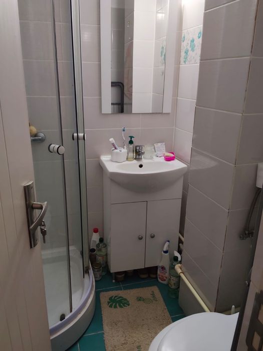 Garsoniera decomandata Calea Bucuresti