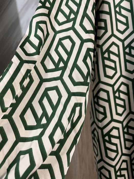 Срочно продам кофточку