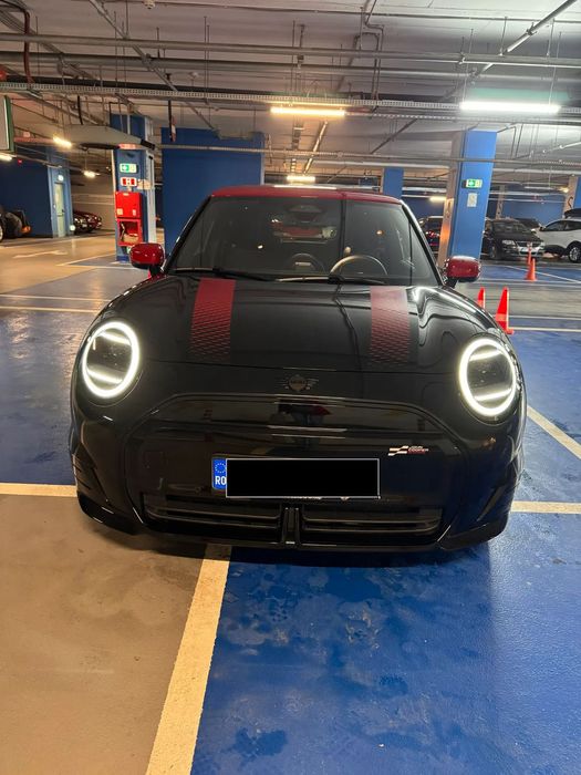 Mini Cooper SE MINI Cooper E 2024 – 100% electric, 184 CP, John Cooper Works Trim