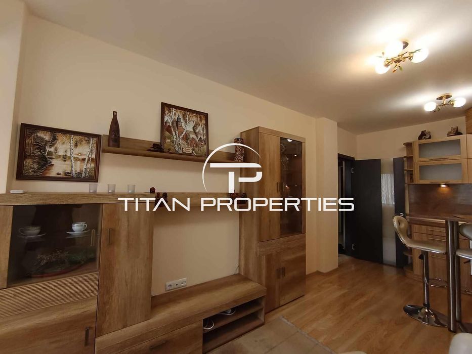 Дава се под наем Двустаен апартамент в Варна, Център - 60 кв.м за 548.25 € - Снимка #2