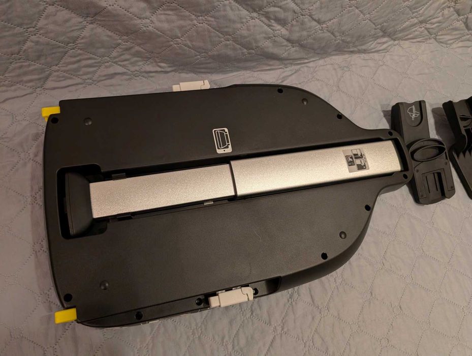 Неползвана кошница / седалка за новородено COSATTO с isofix основа