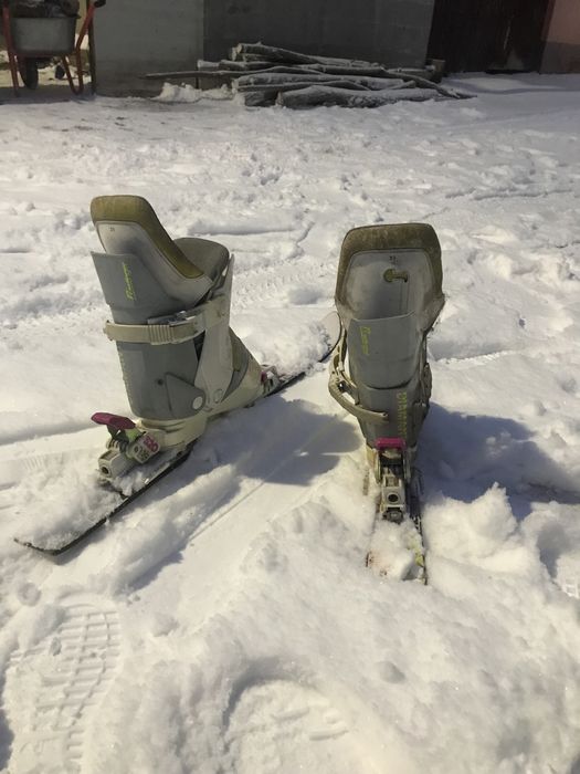 Echipament pentru schii ,copii mici